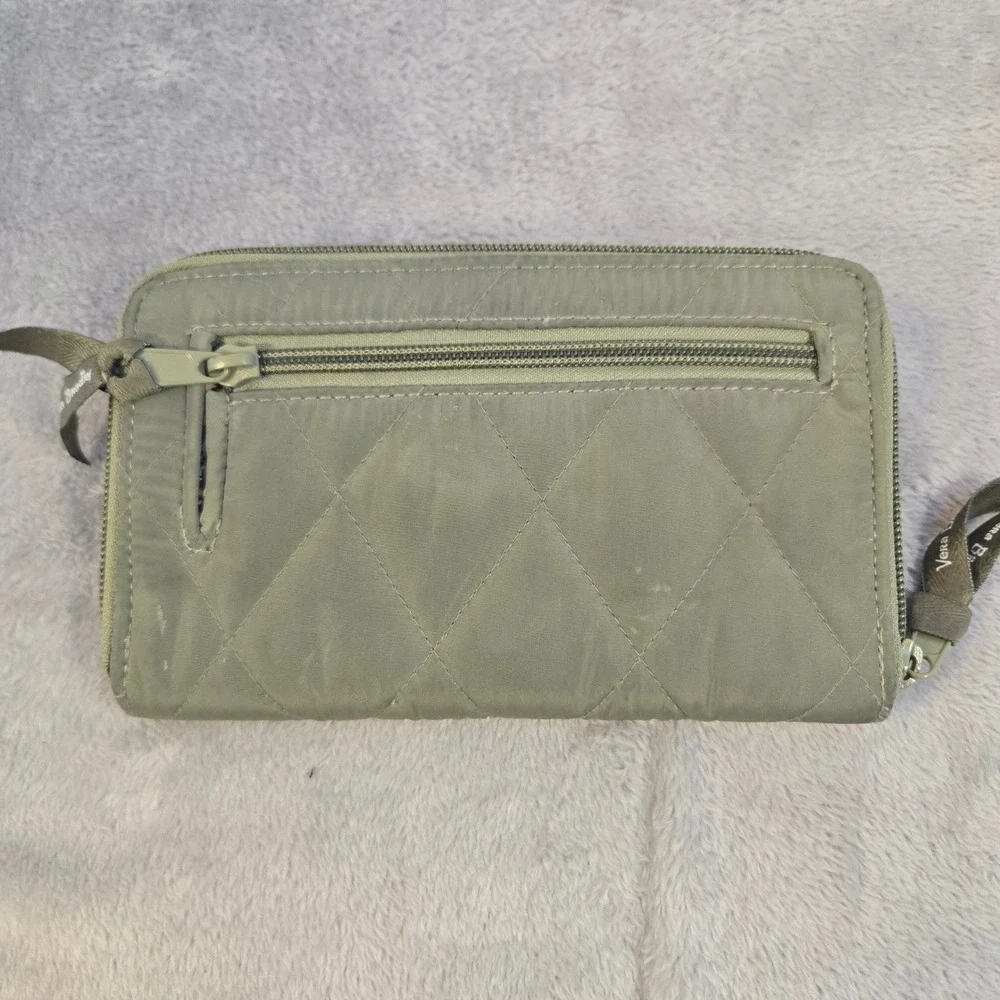 Vera Bradley Turnlock Wallet Sage Green Quilted Nylon Floral Interior Organizer - Picture 2 of 9